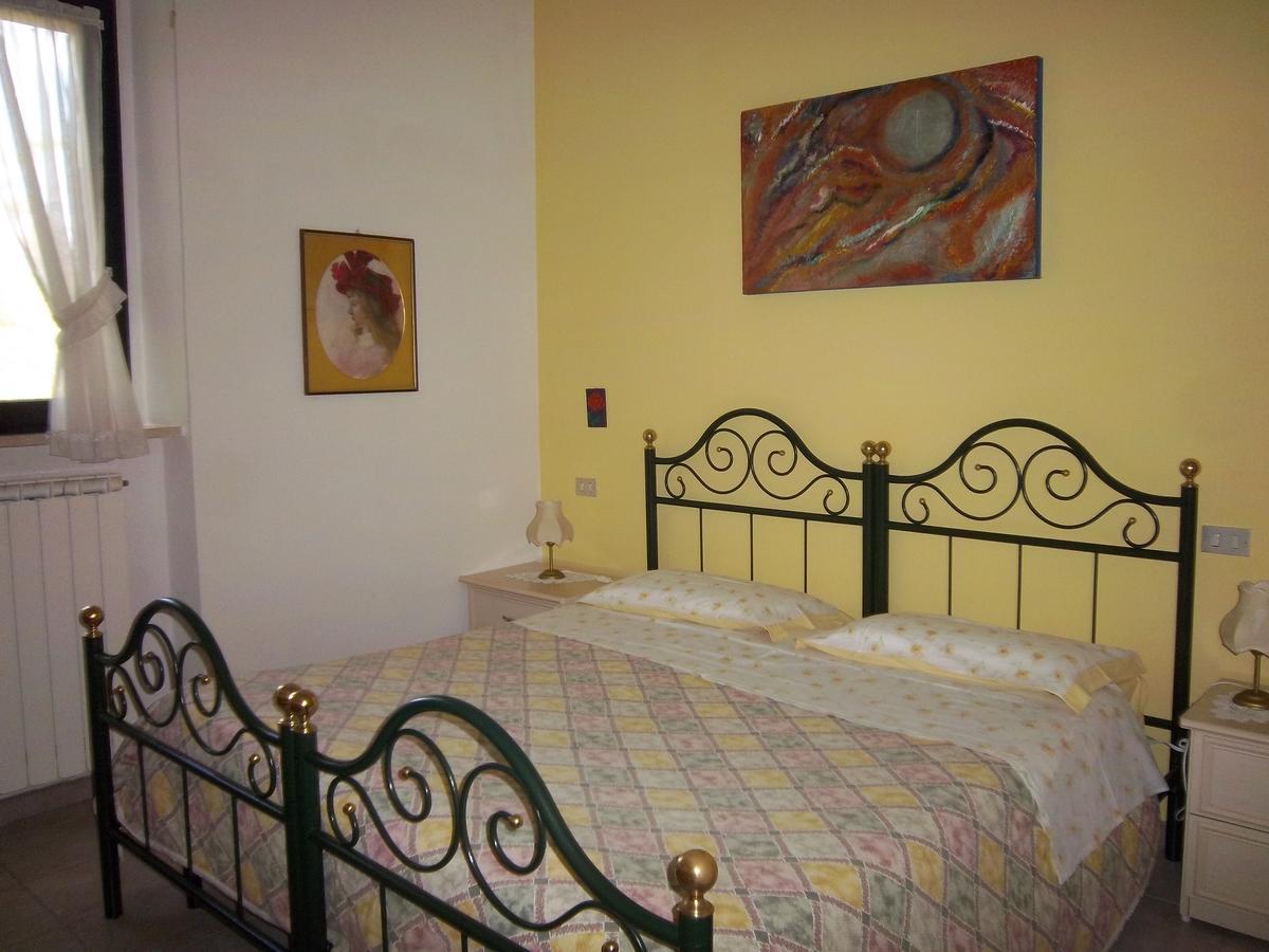 Agriturismo Villa Mozart Nel Verde Gubbio Exterior foto