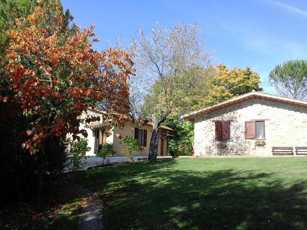 Agriturismo Villa Mozart Nel Verde Gubbio Exterior foto
