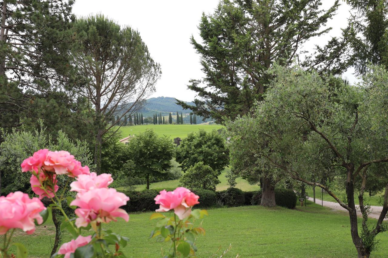 Agriturismo Villa Mozart Nel Verde Gubbio Exterior foto